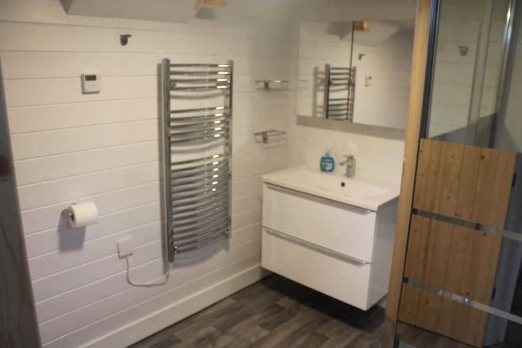 The Scullery - A Quirky Annex With Wood Fire Villa Huddersfield Exterior photo
